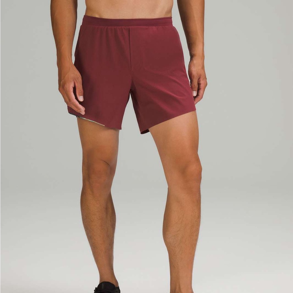 Lululemon Fast and Free Lined Short 6"
Mulled Wine - Men’s size Small